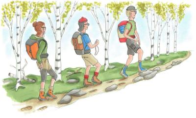 Illustrationen viser tre drenge på vandretur i i skoven